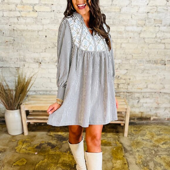 B264 Black Stripe Floral Patchwork Tied V Neck Shift Long Sleeve Mini Dress - Picture 2 of 14